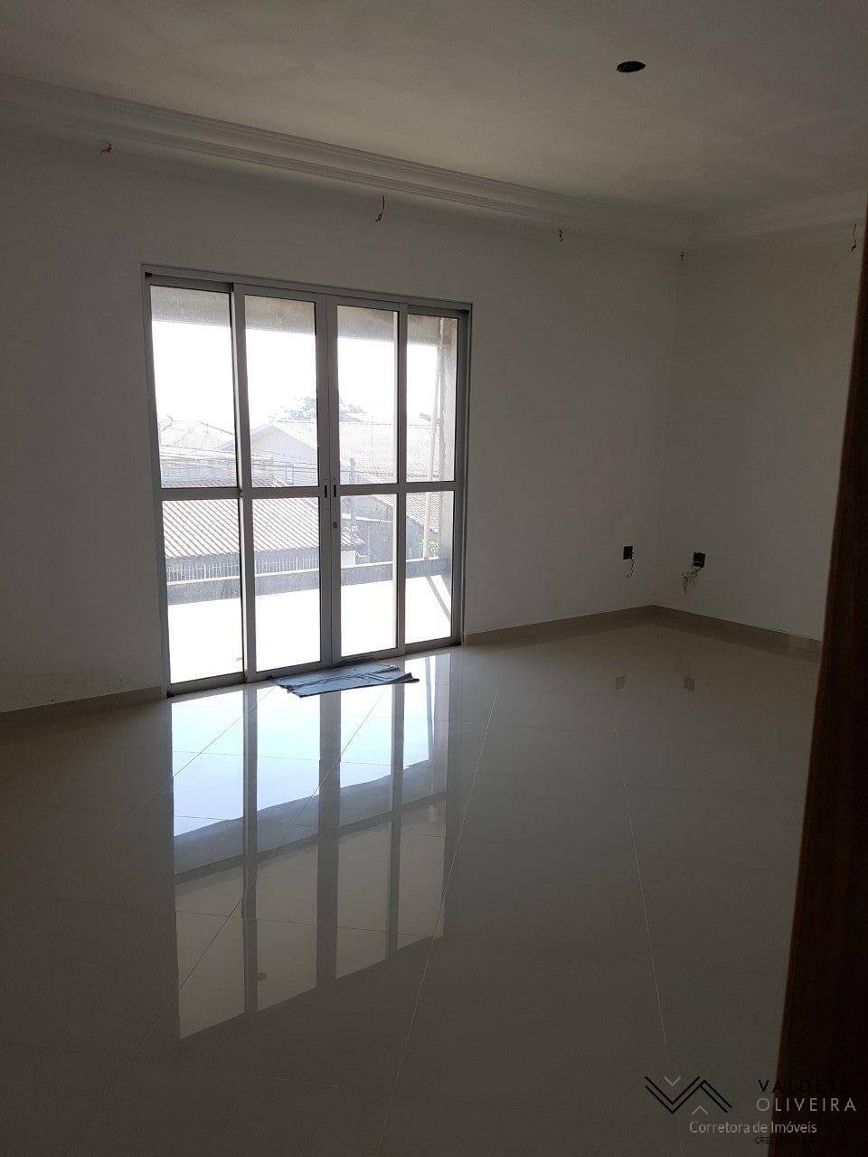 Sobrado à venda com 3 quartos, 447m² - Foto 2