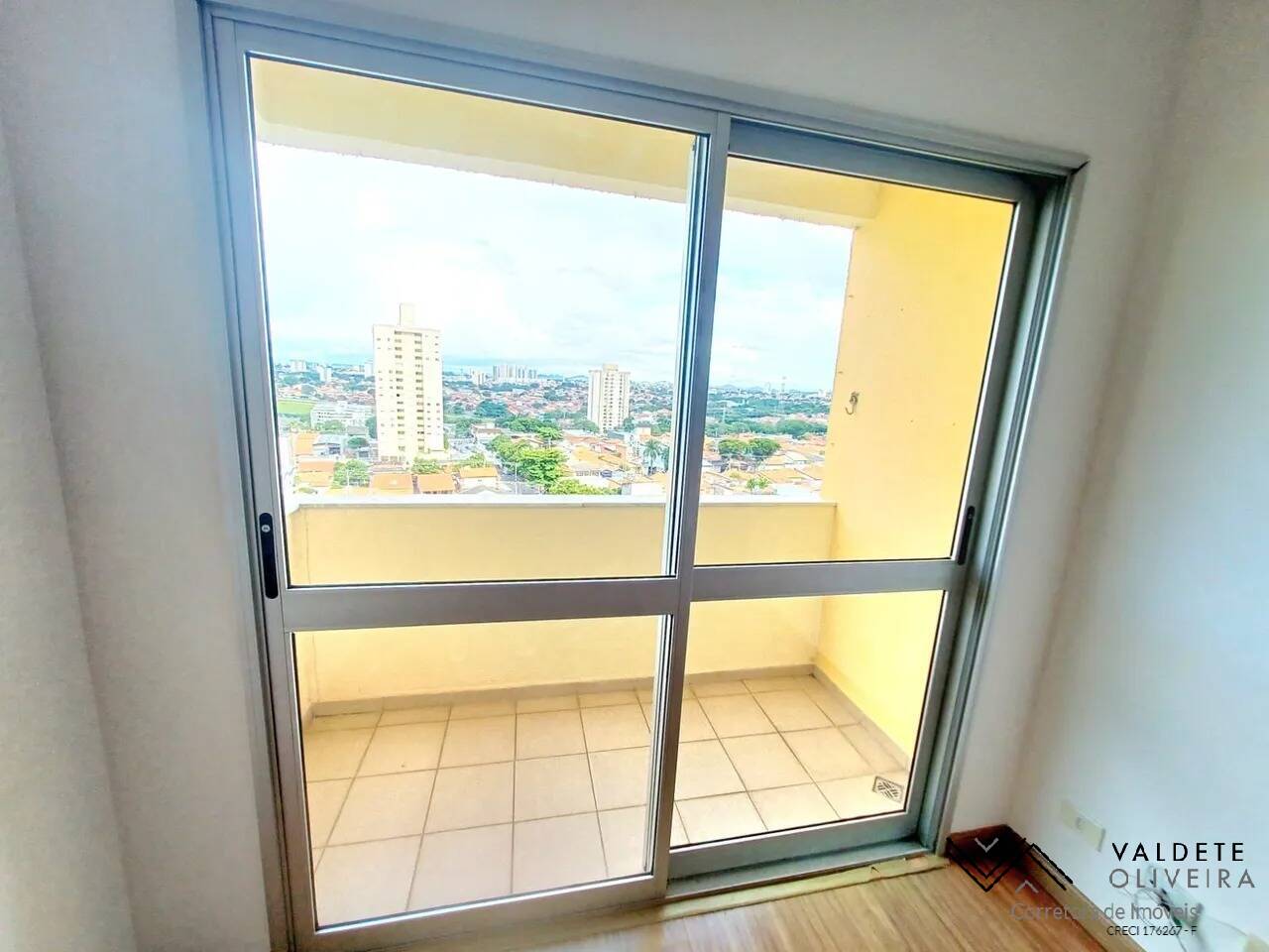 Apartamento à venda com 3 quartos, 65m² - Foto 4