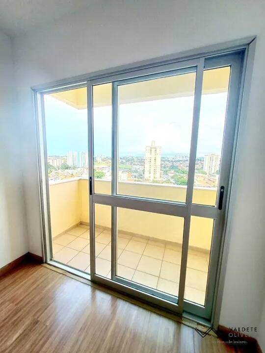 Apartamento à venda com 3 quartos, 65m² - Foto 2