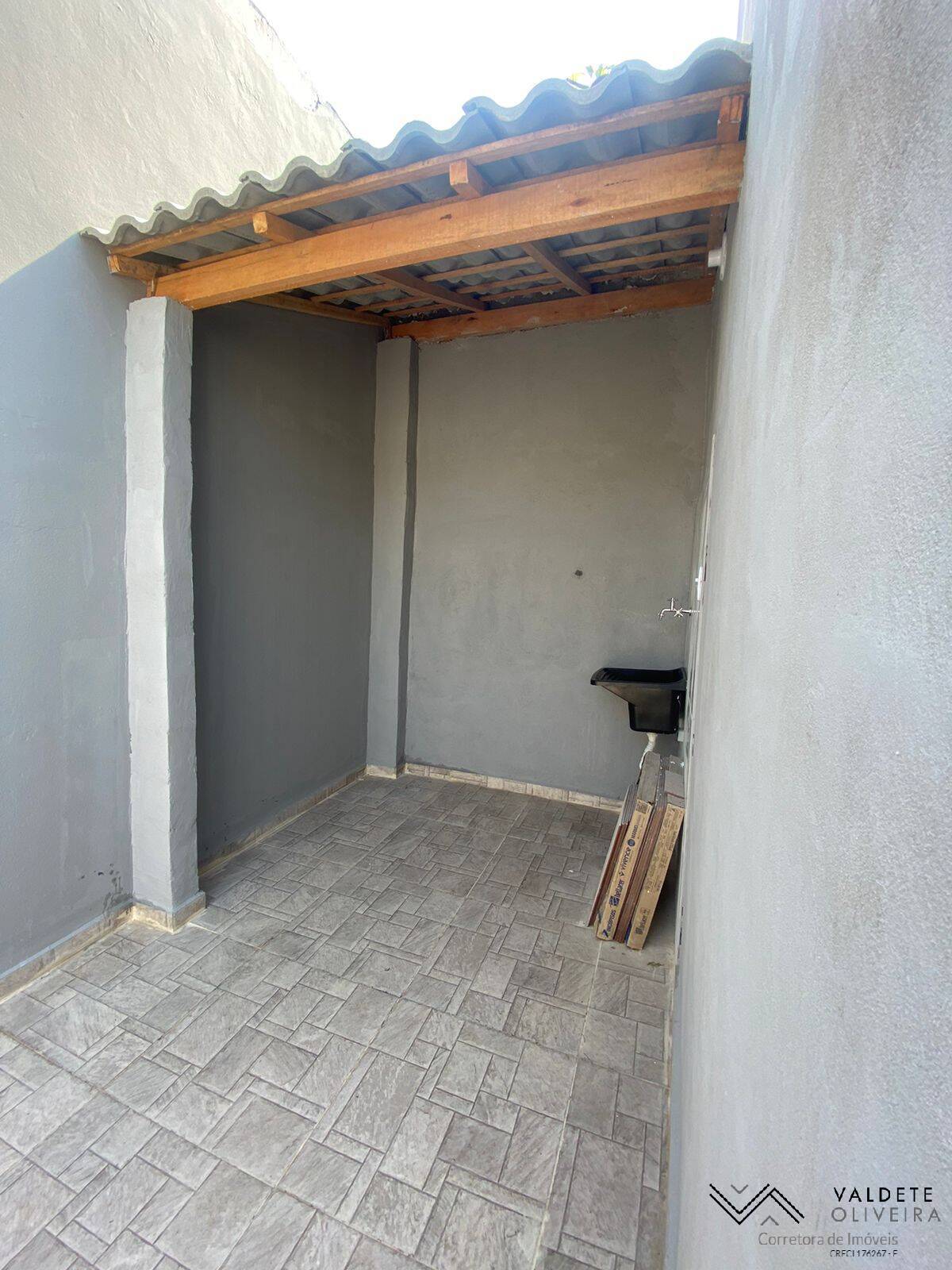 Casa à venda com 2 quartos, 80m² - Foto 25