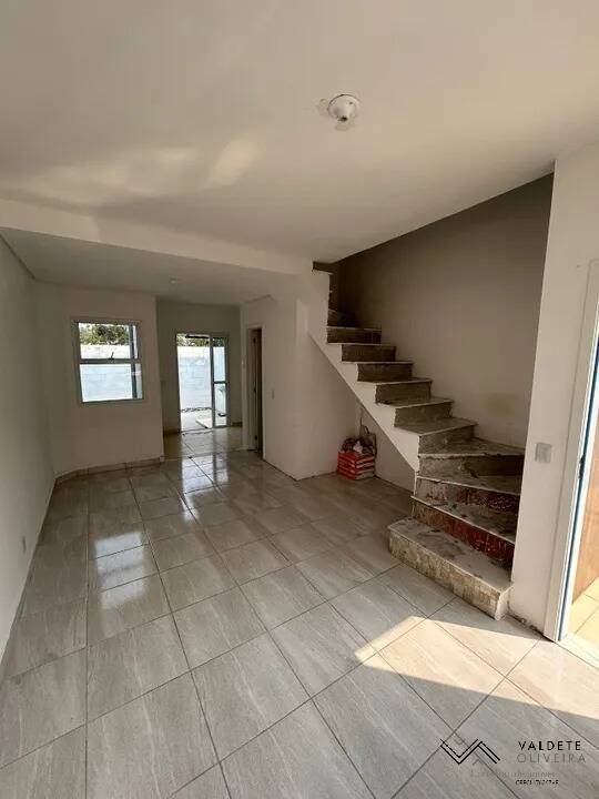 Sobrado à venda com 2 quartos, 67m² - Foto 4