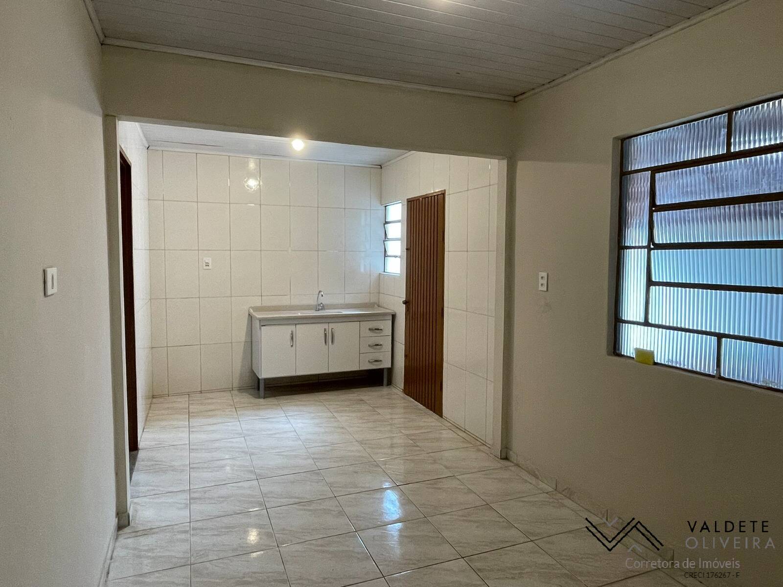 Casa à venda com 4 quartos, 88m² - Foto 3